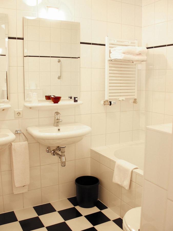 Hotel Boer Goossens Den Dungen Luaran gambar